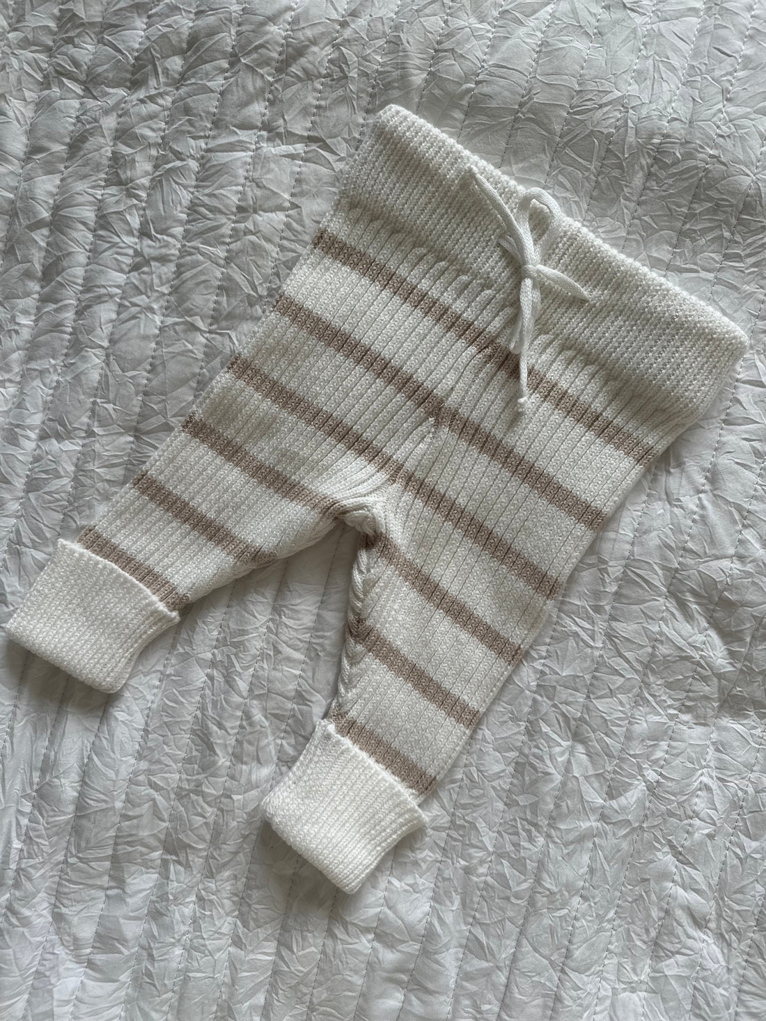 Striped knitted leggings