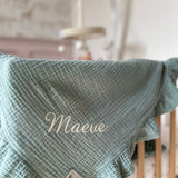 Ruffle muslin blanket